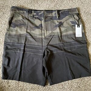 Goodfellow & Co. Men's Green Camo Hybrid Swim Shorts Size 40 NWT